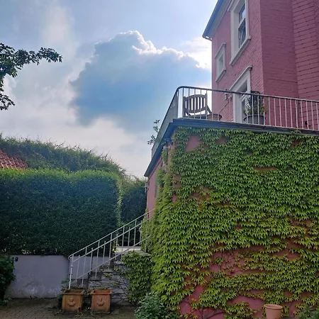 Loewental An Der Ruhr Historisch Im Gruenen