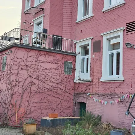 Loewental An Der Ruhr Historisch Im Gruenen アパート *