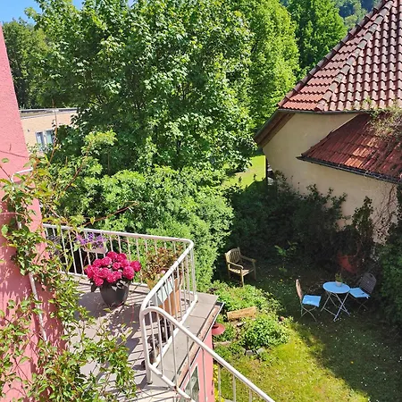 Loewental An Der Ruhr Historisch Im Gruenen *