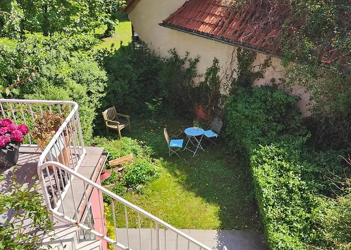 Loewental An Der Ruhr Historisch Im Gruenen